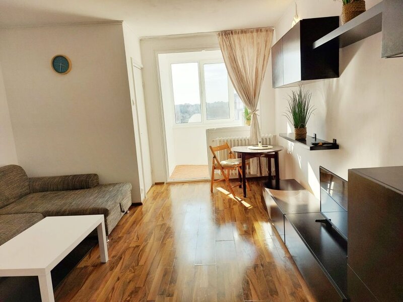 Titan, Lucretiu Patrascanu, metrou Costin Georgian, renovata, tv,